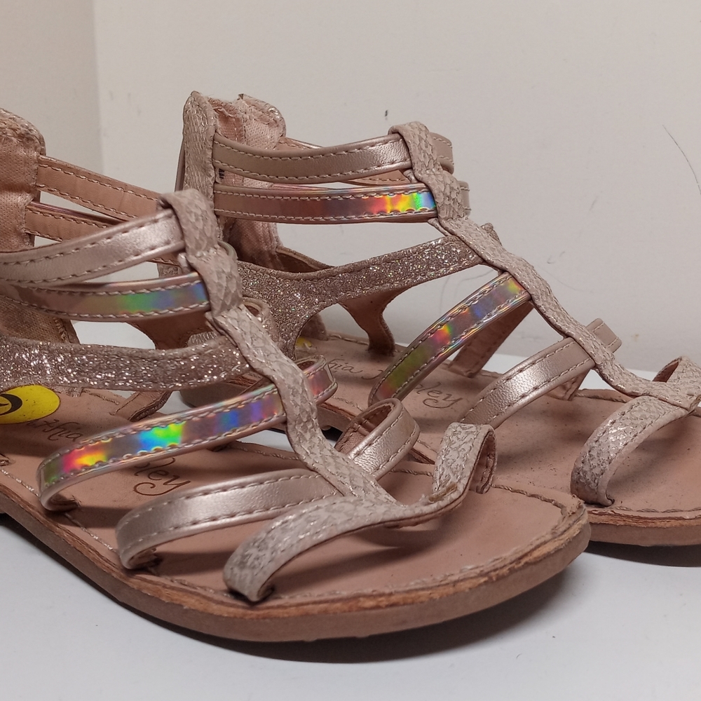 Sandals - Picture 3 of 4
